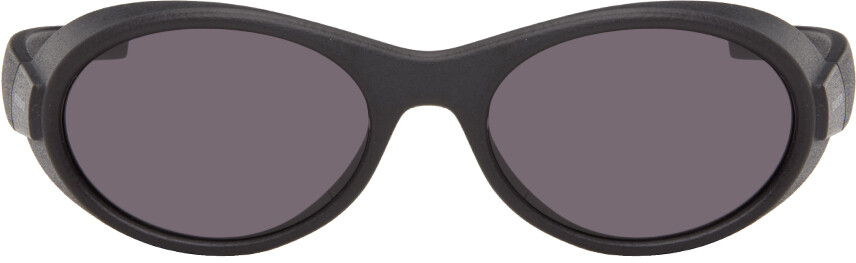

Черные солнцезащитные очки G Ride Givenchy
