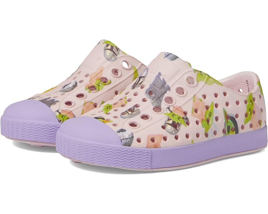 

Кроссовки Native Shoes Jefferson Star Wars Print, цвет Milk Pink/Healing Purple/Mando All Over Print