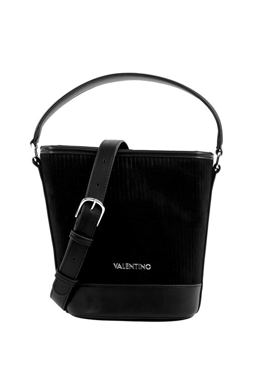 

Черная женская сумка Valentino