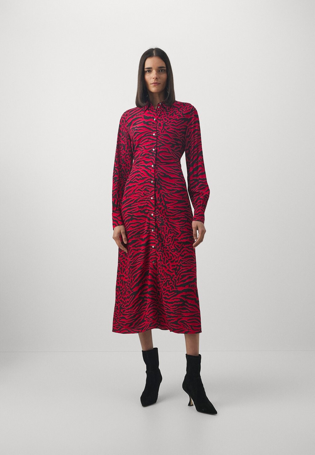 

Классическая рубашка KARL LAGERFELD, цвет chillipepper