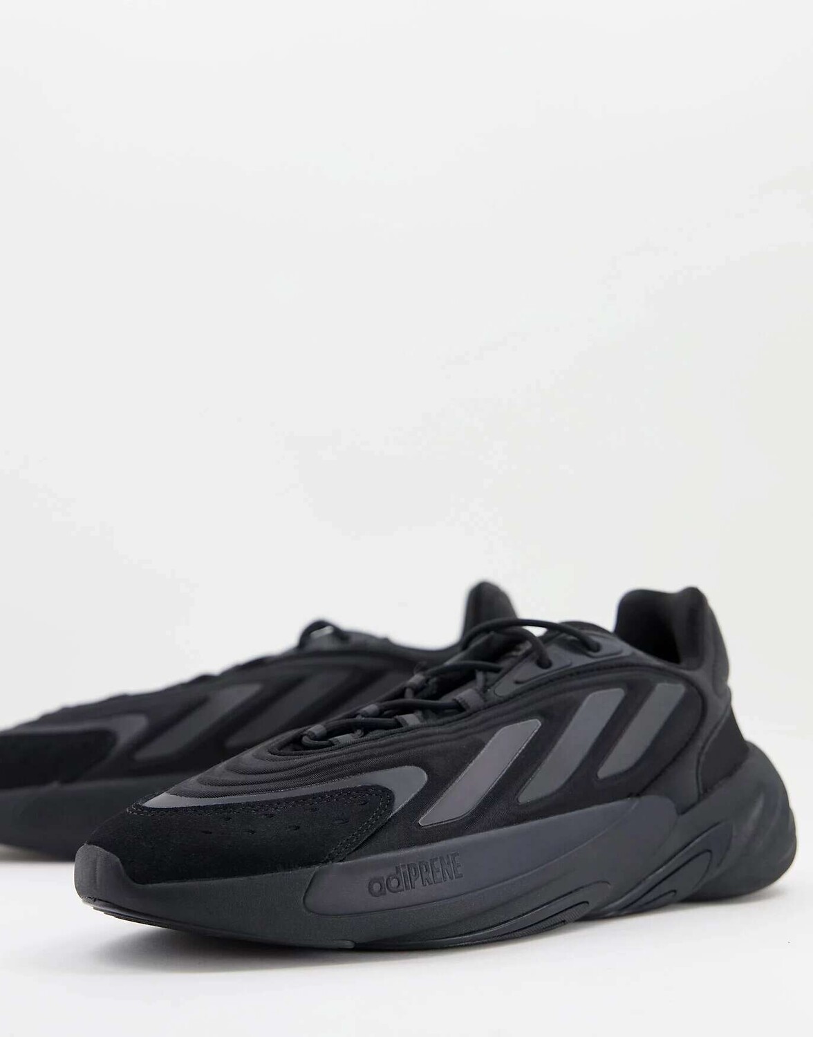 

Черные кроссовки adidas Originals Ozelia