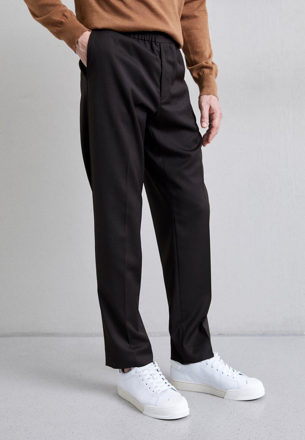 

Тканевые брюки Filippa K, темно коричневый