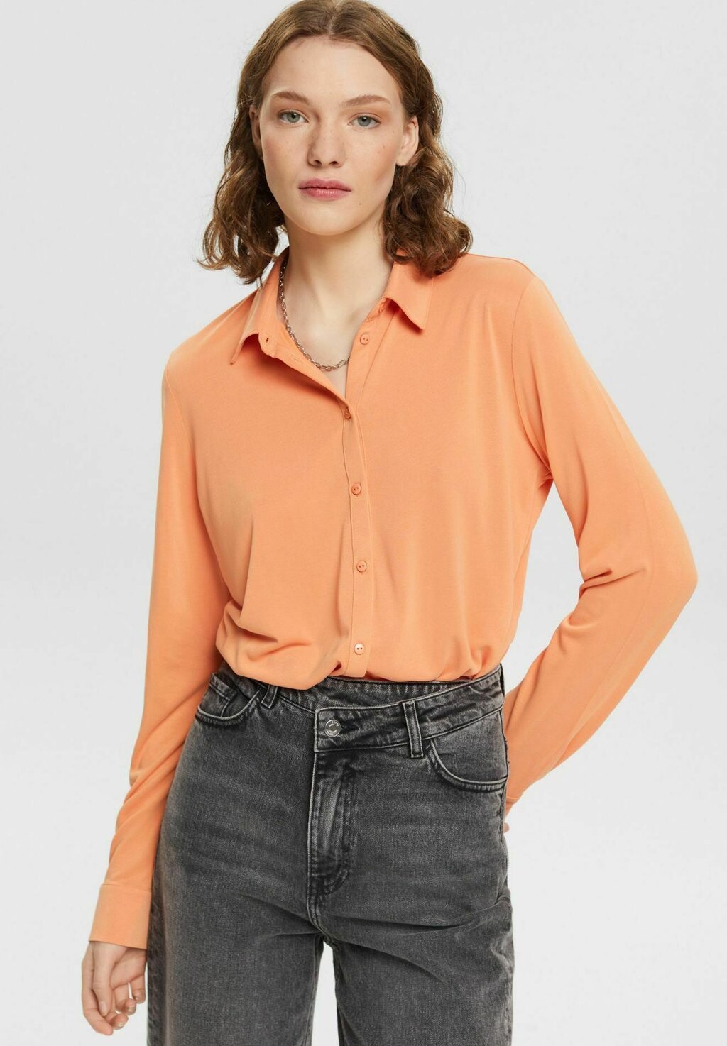 

Блуза на пуговицах Esprit