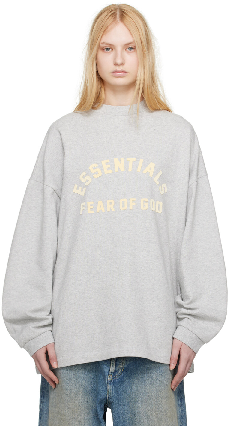 

Серая футболка с длинным рукавом с круглым вырезом Fear Of God Essentials, цвет Light heather grey