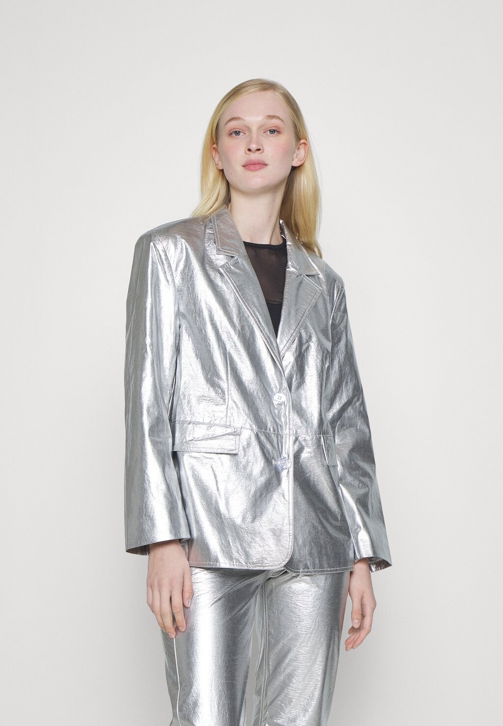 

Блейзер Gina Tricot OVERSIZED, серебристый