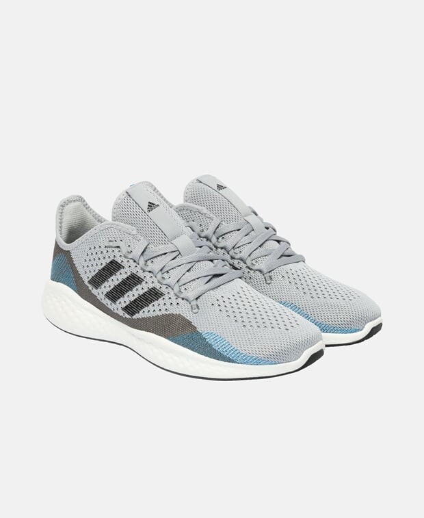

Спортивная обувь adidas, серый