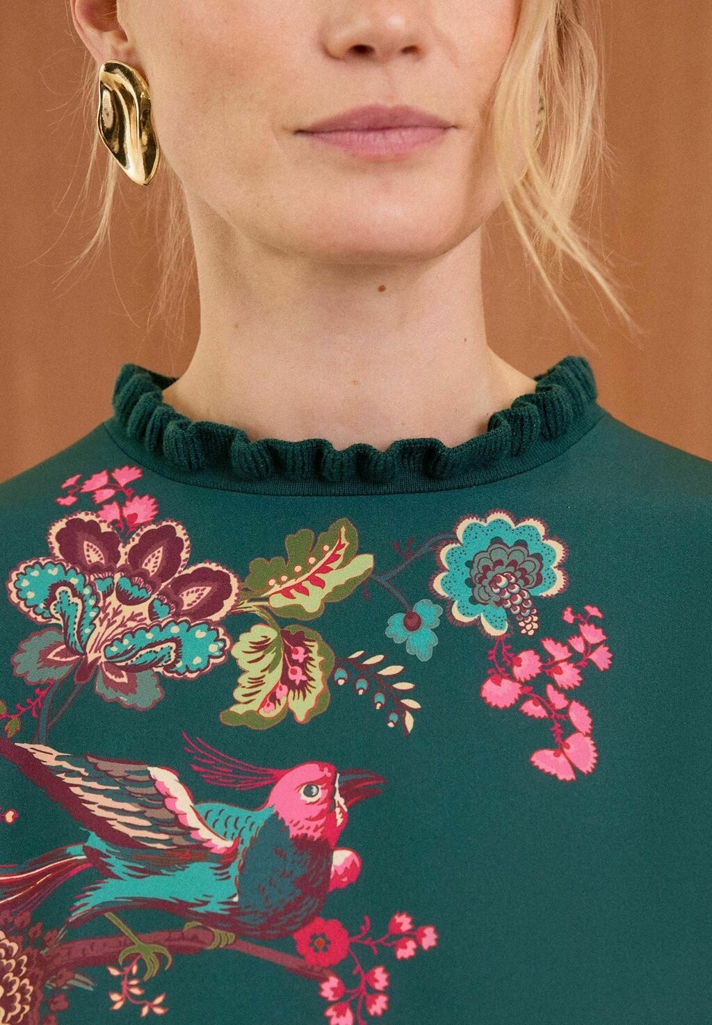 

Джемпер RUFFLE NECK REGULAR FIT Love & Roses, зеленый