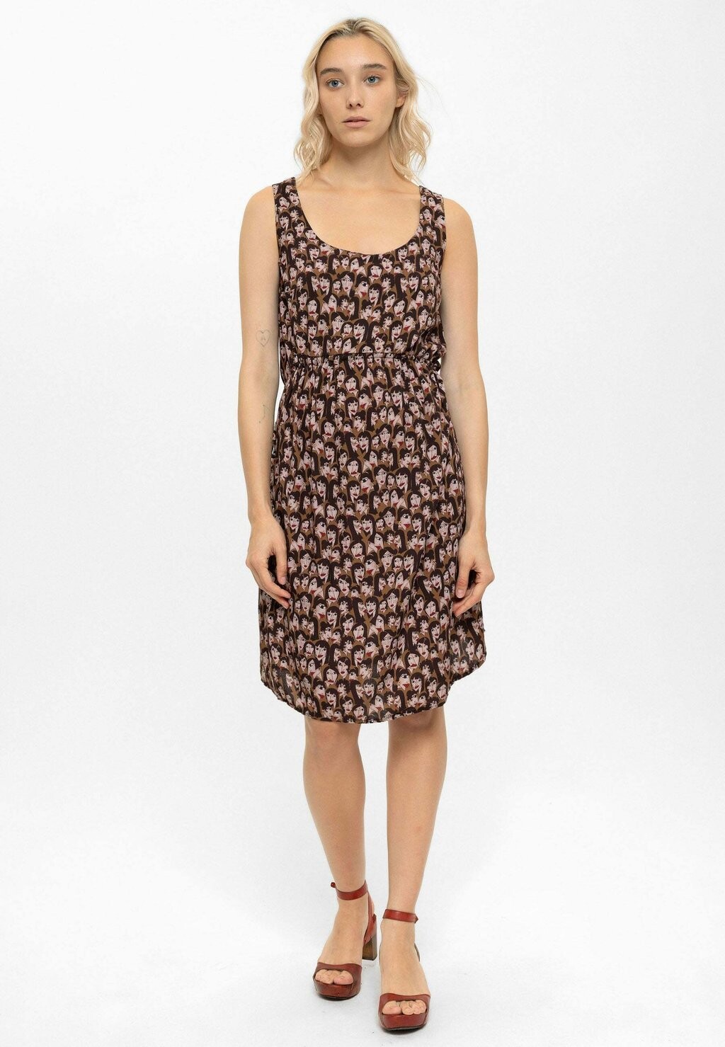 

Летнее платье Round Neck Midi anou anou, цвет camel