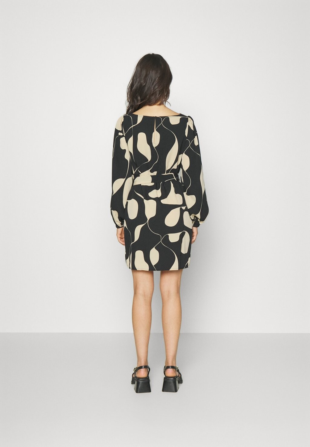 

Дневное платье Vmlydia Short Dress Vero Moda, черное