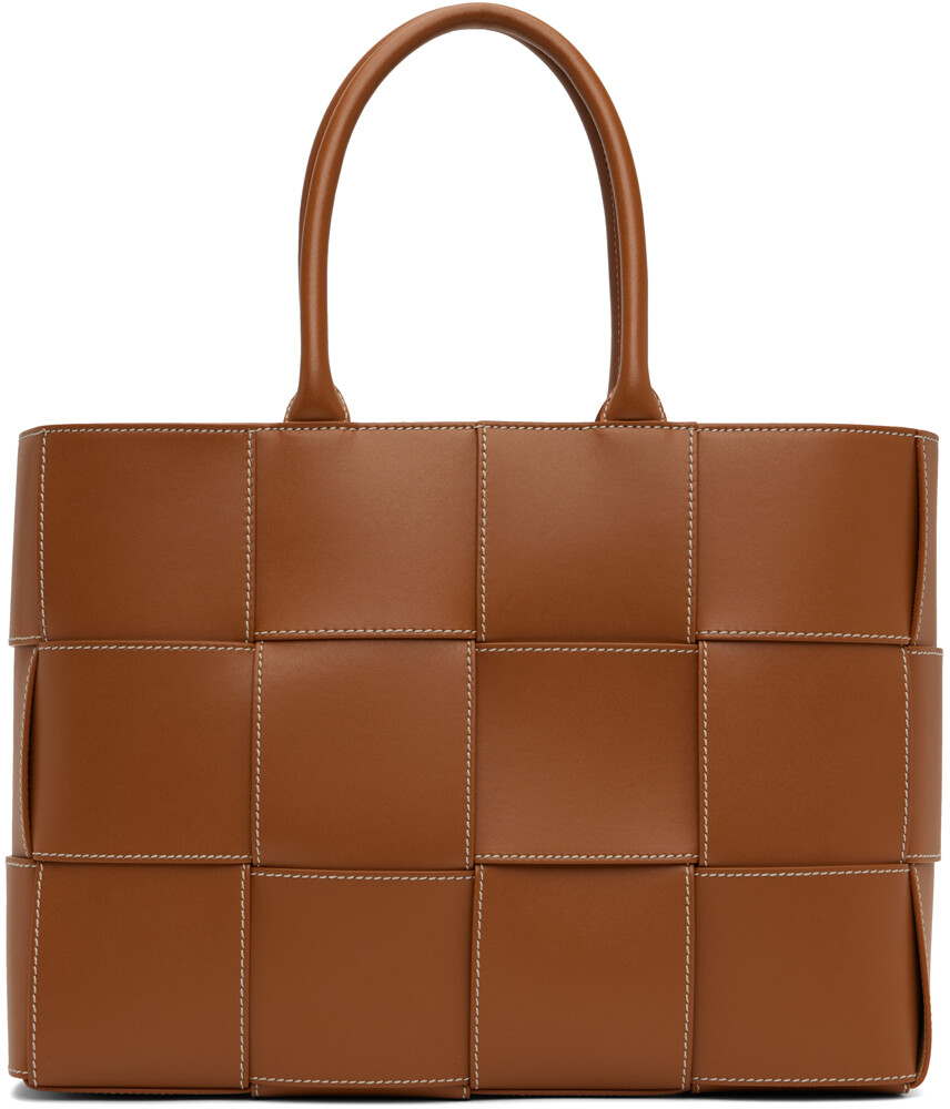

Коричневая сумка-тоут Arco среднего размера Bottega Veneta