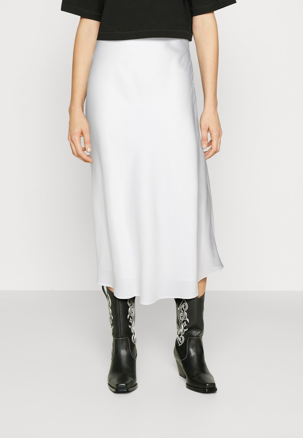 

Юбка длинная Yaslina Long Skirt YAS, цвет star white
