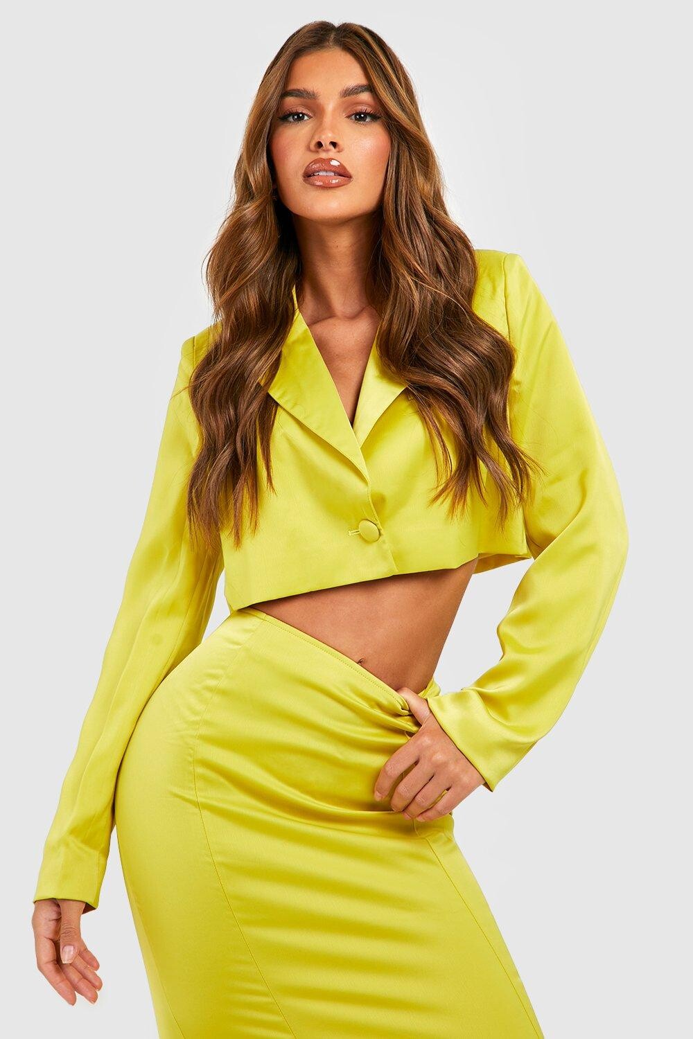 

Укороченный пиджак из матового атласа Boohoo, шартрез