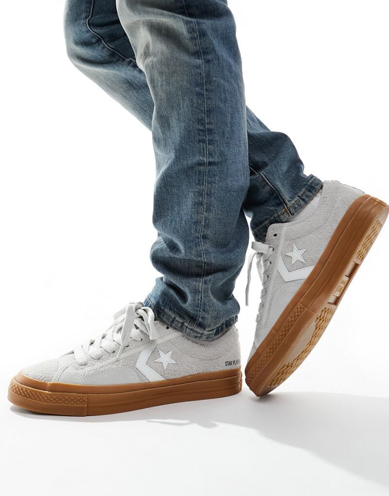 

Серые кроссовки Converse Star Player 76 Ox на резиновой подошве