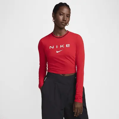 

Футболка Nike Sportswear Chill Knit, красный