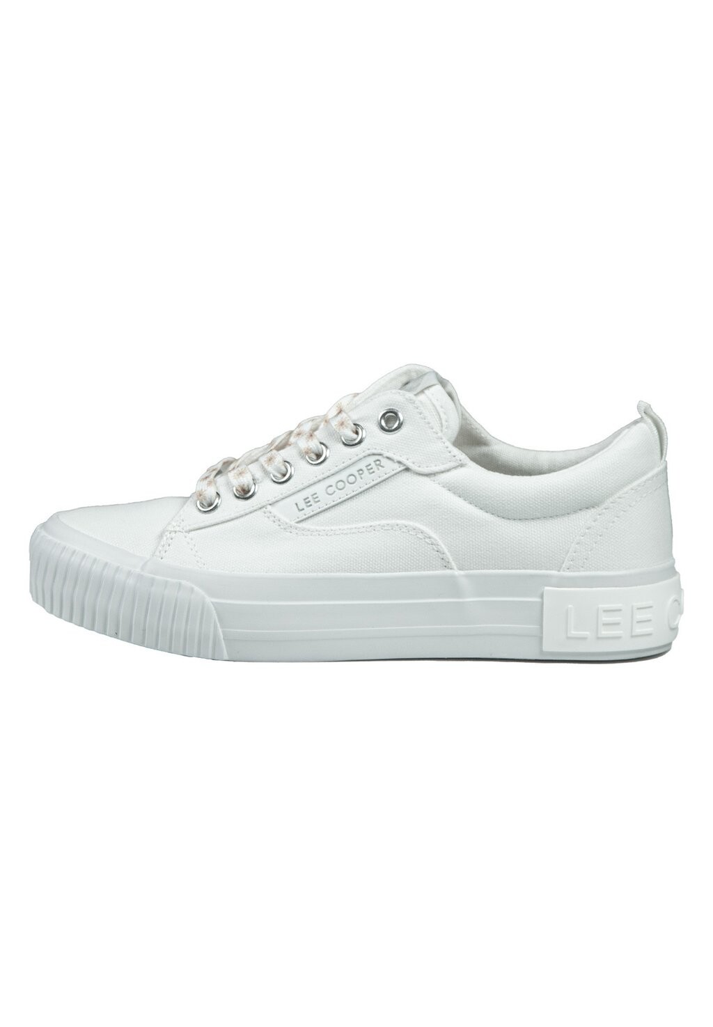 

Кроссовки на шнуровке Lee Cooper, белый