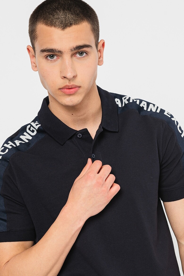 

Футболка с воротником и логотипом Armani Exchange, белый