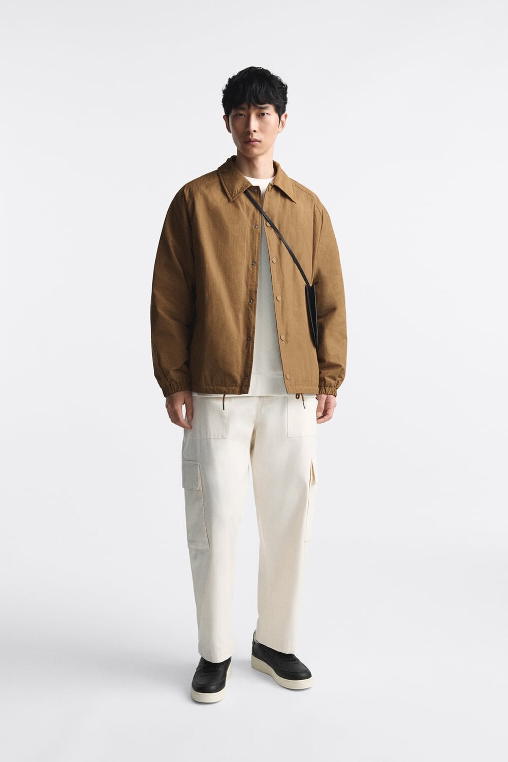 

Минималистические ретро кроссовки ZARA, черный