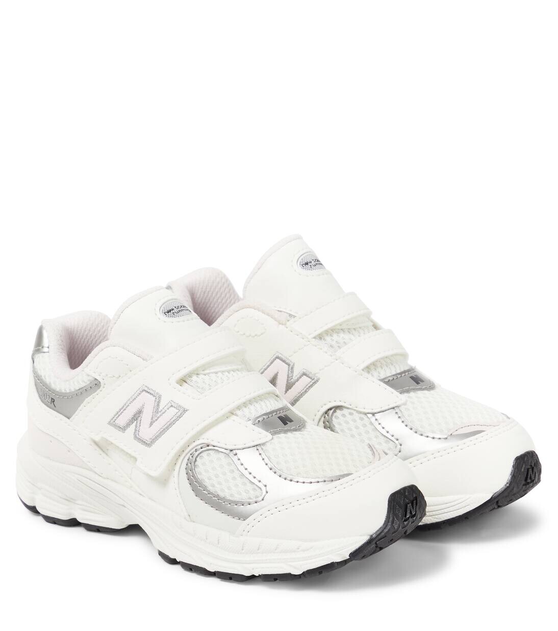 

Кроссовки с застежкой-липучкой 2002 года New Balance Kids, цвет sea salt