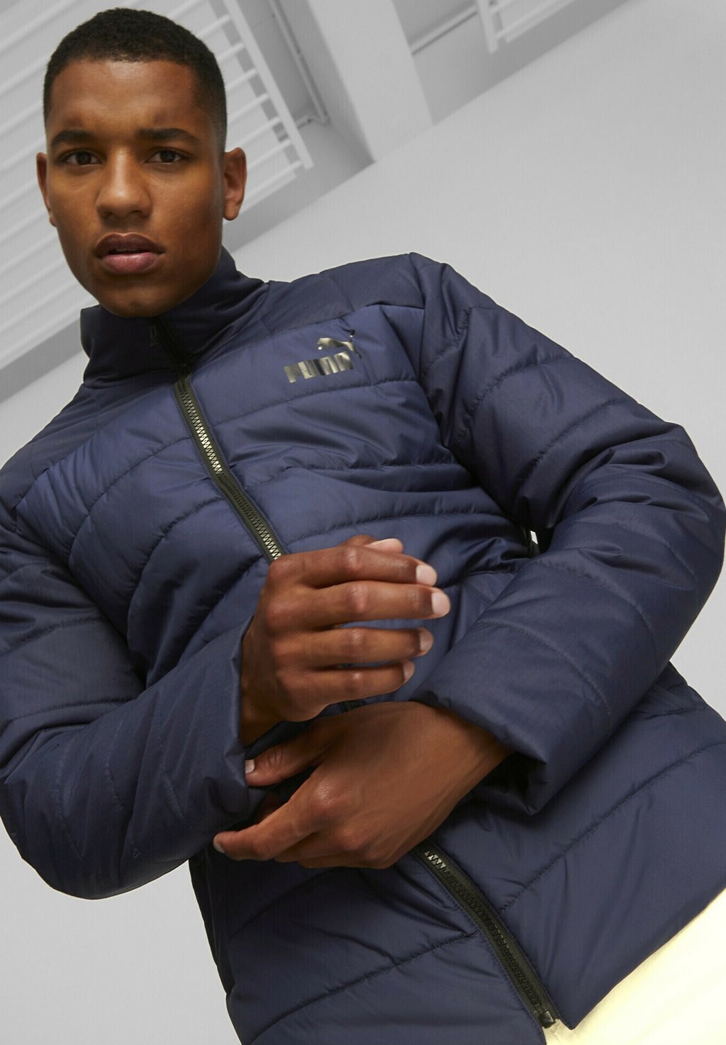 

Куртка для отдыха на природе Puma PADDED JACKET, цвет peacoat