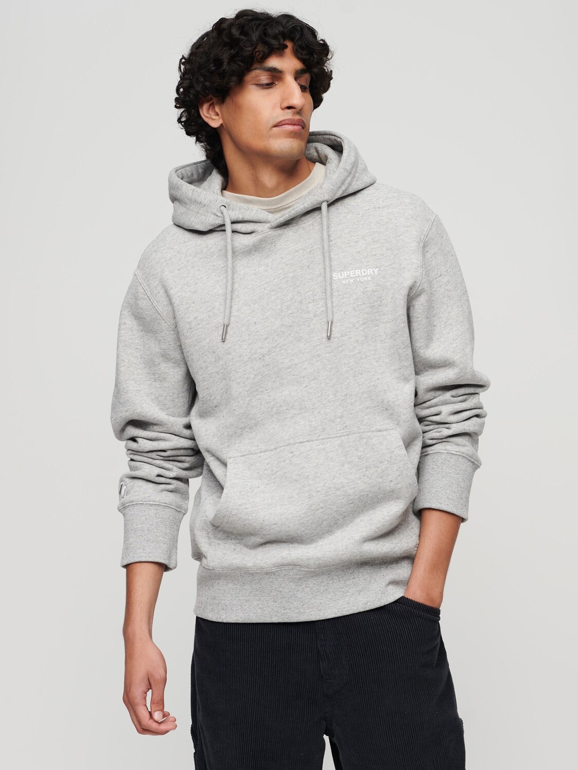

Роскошная спортивная свободная толстовка с капюшоном Superdry, атлетический серый меланж