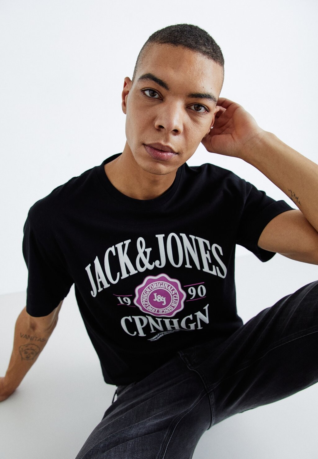 

Футболка с принтом Jorlucca Branding Crew Neck Jack & Jones, черный
