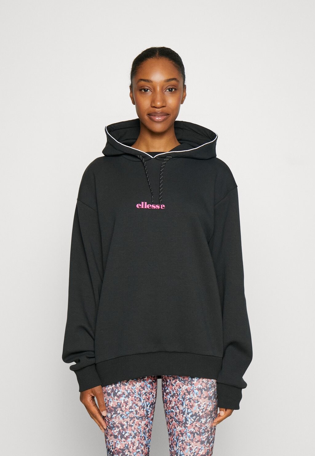 

Худи Ellesse, черный