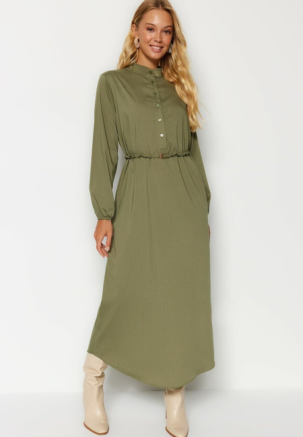 

Длинное платье Bescheiden Gewoontjes Trendyol Modest, хаки