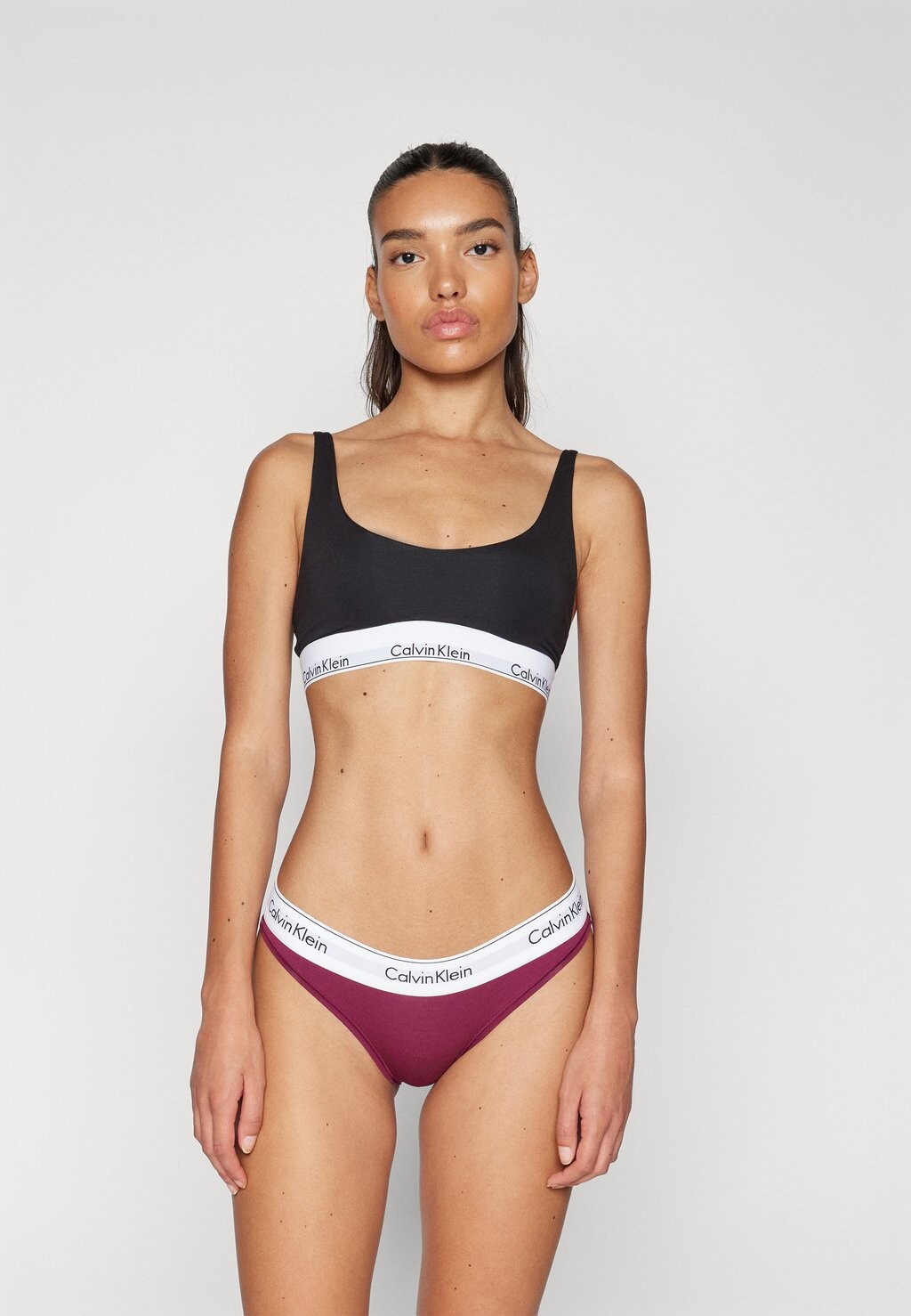 

Трусы Calvin Klein, фиолетовый