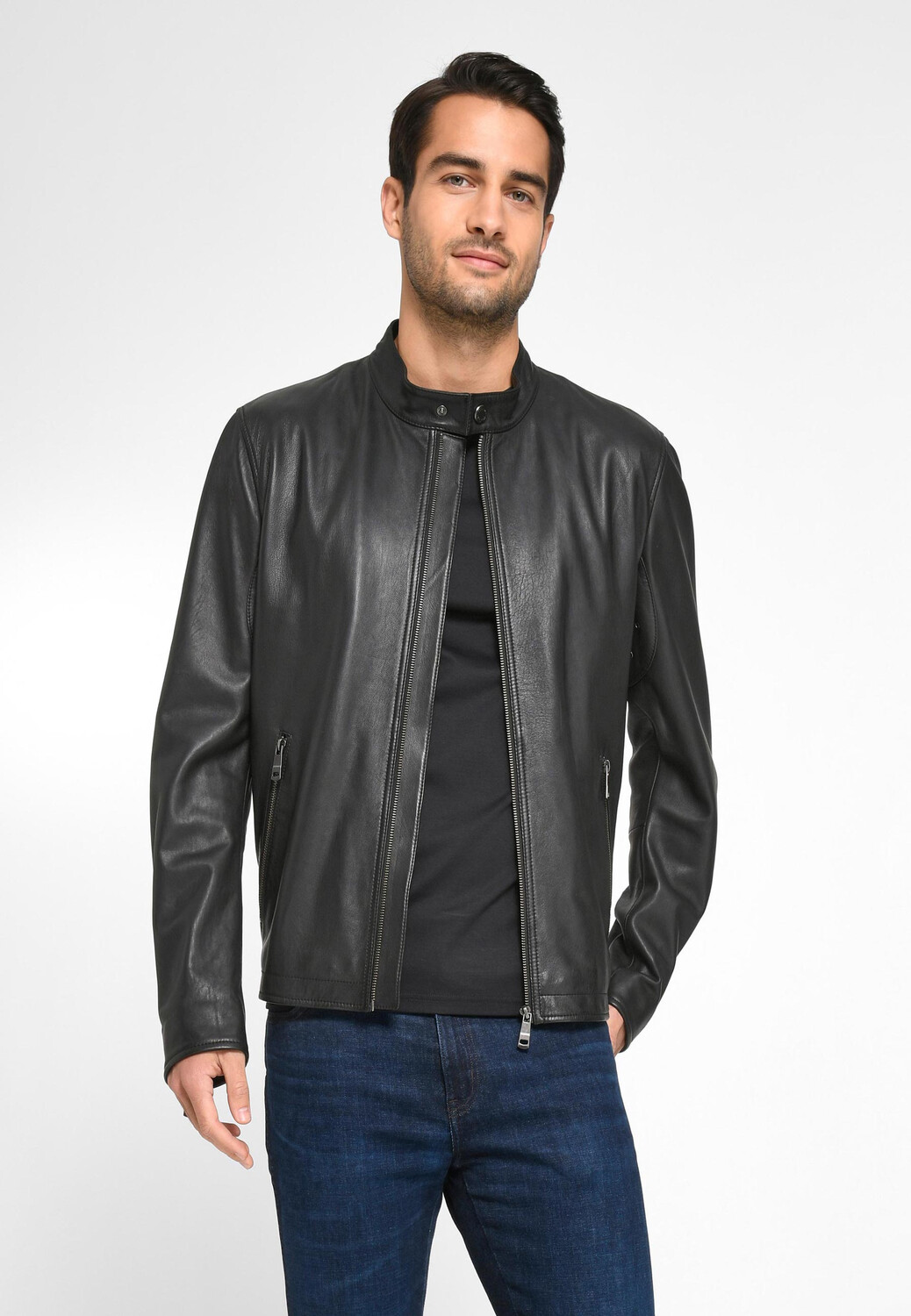 

Кожаная куртка LOUIS SAYN Leather, черный