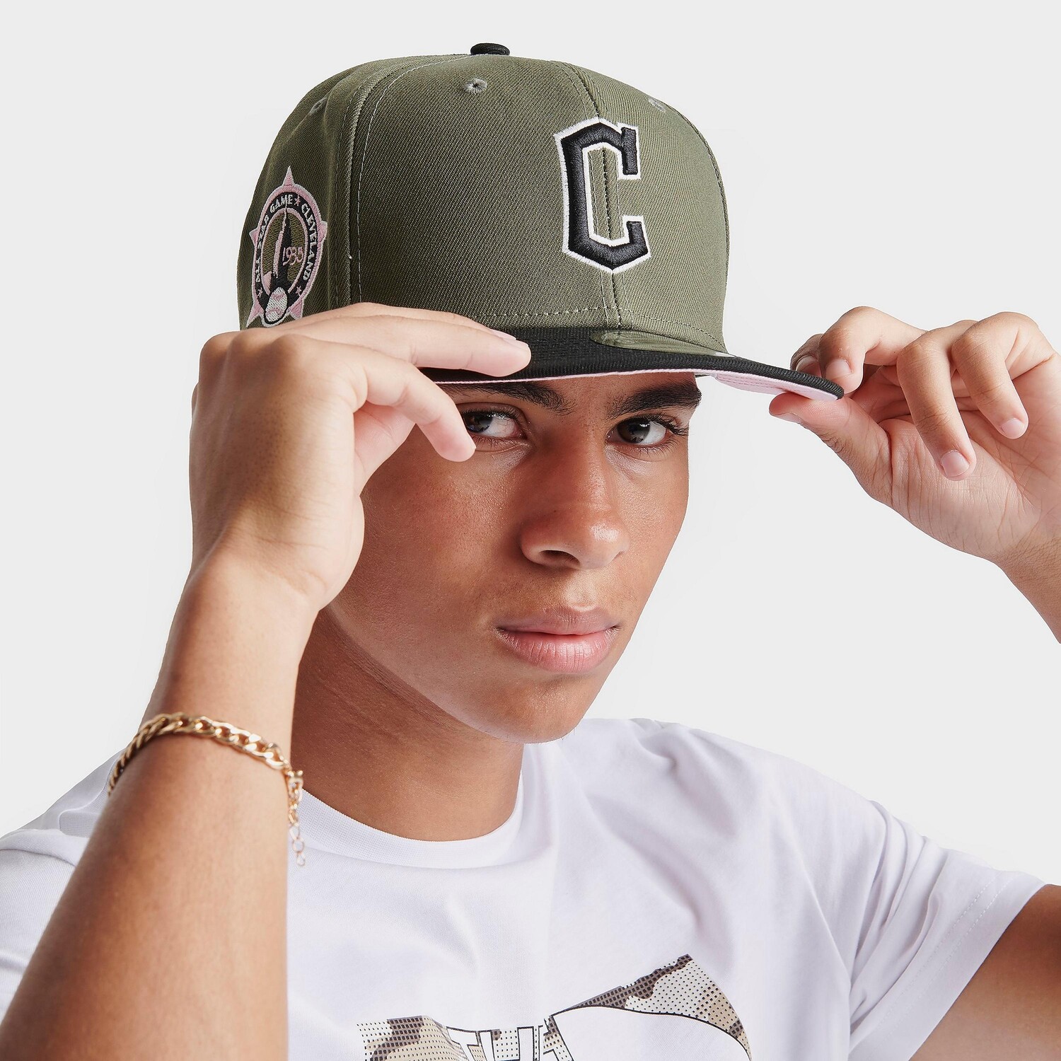 

Кепка New Era Cleveland Guardians MLB Olive 9FIFTY Snapback, зеленый