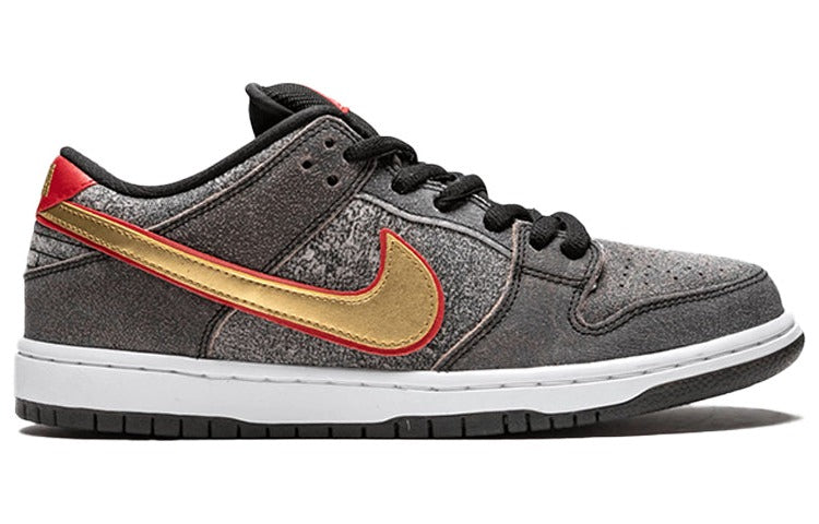 

Nike SB Dunk Low Пекин металлик золото