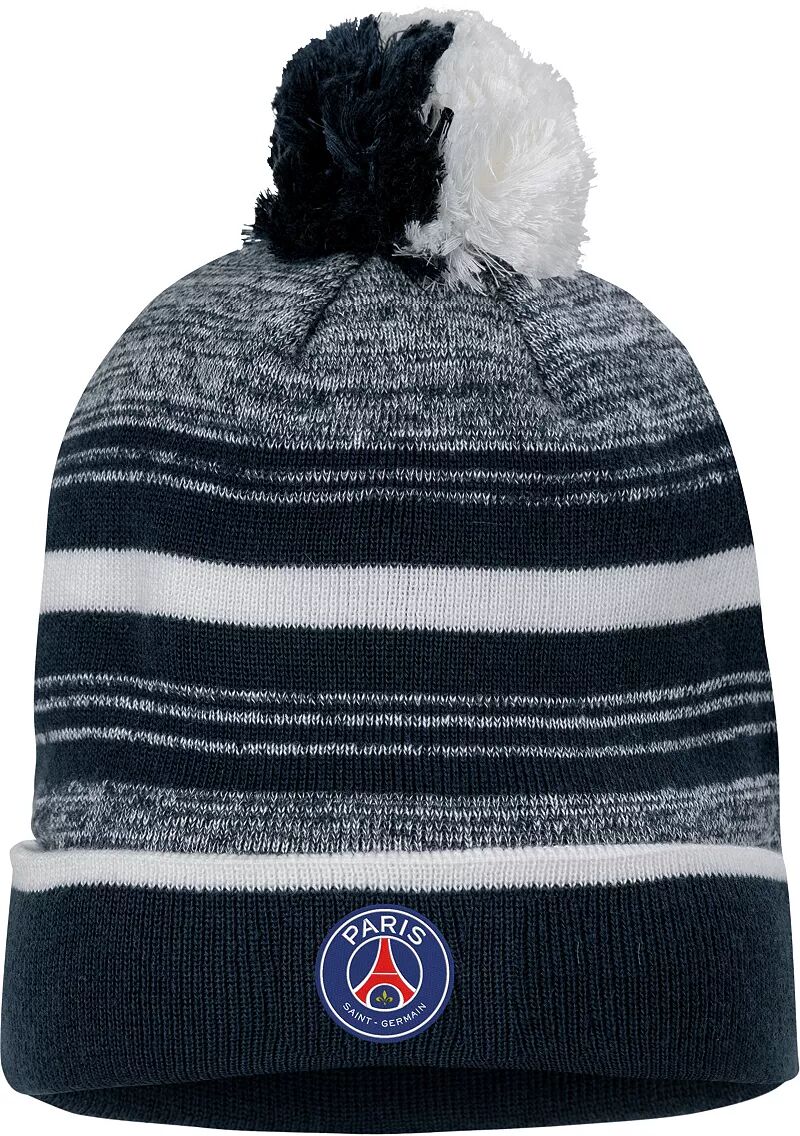 

Темно-синяя вязаная шапка с помпоном Nike Paris Saint-Germain Stripe