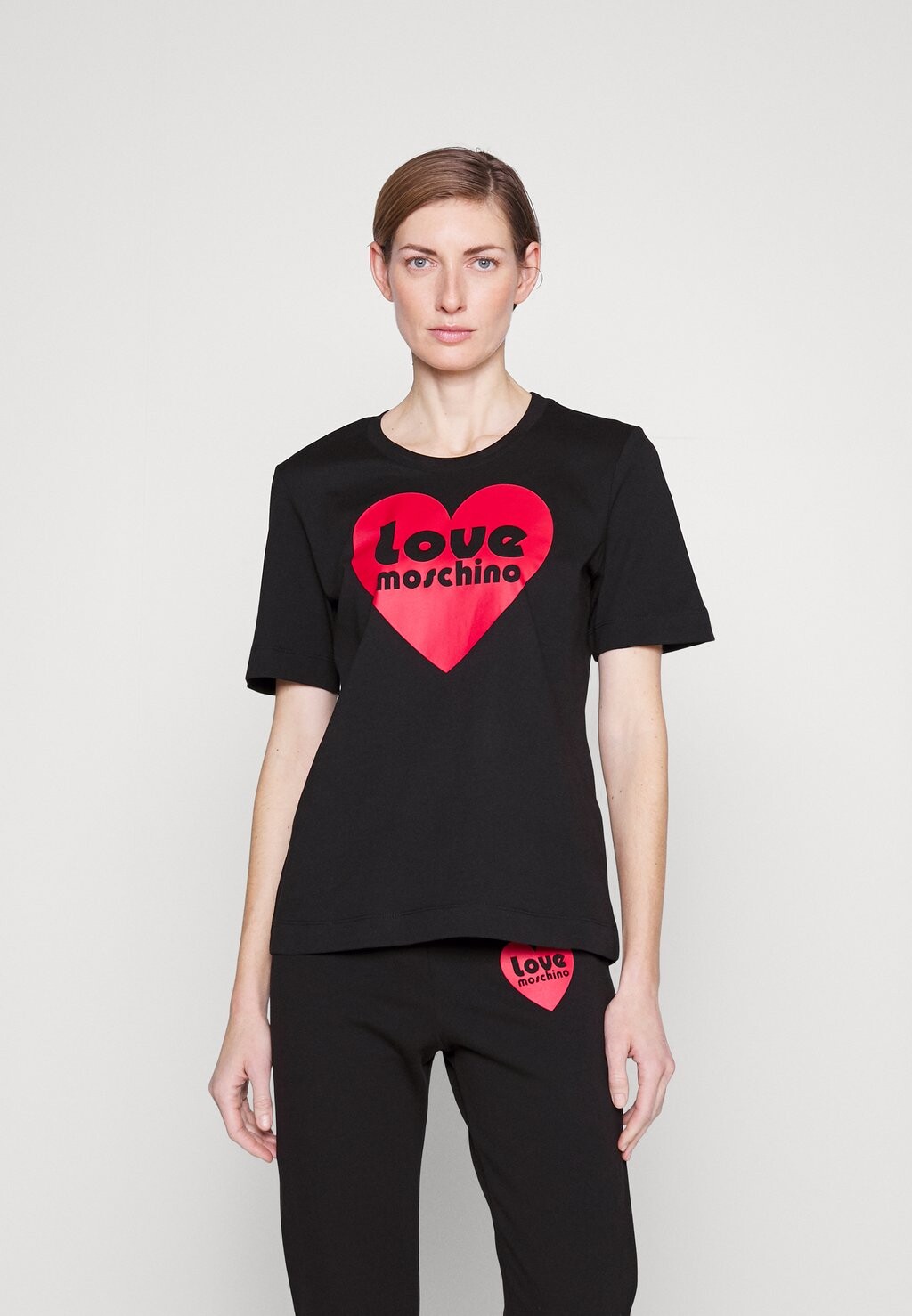 

Футболка с принтом Love Moschino, черный