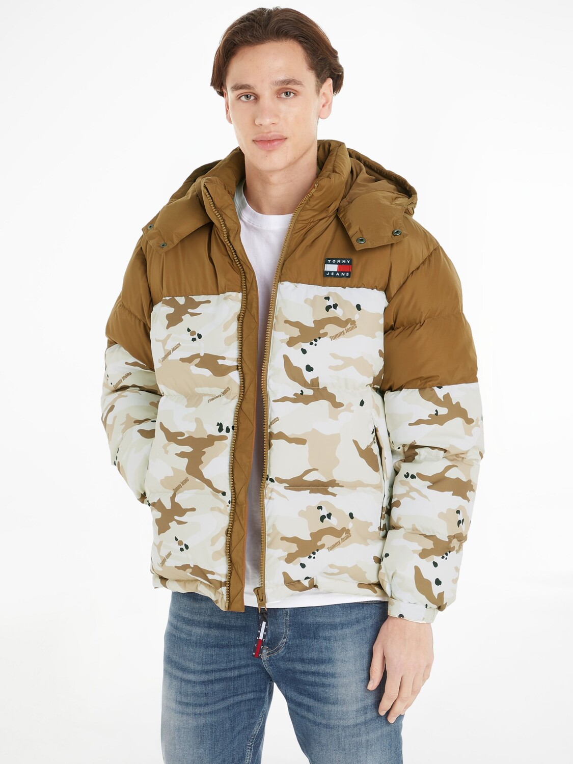 

Пуховик Tommy Jeans Alaska с камуфляжным принтом Tommy Hilfiger, коричневый/мульти