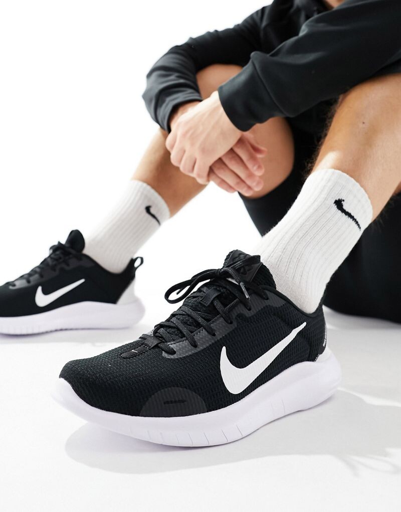 

Черные кроссовки Nike Flex Experience 12