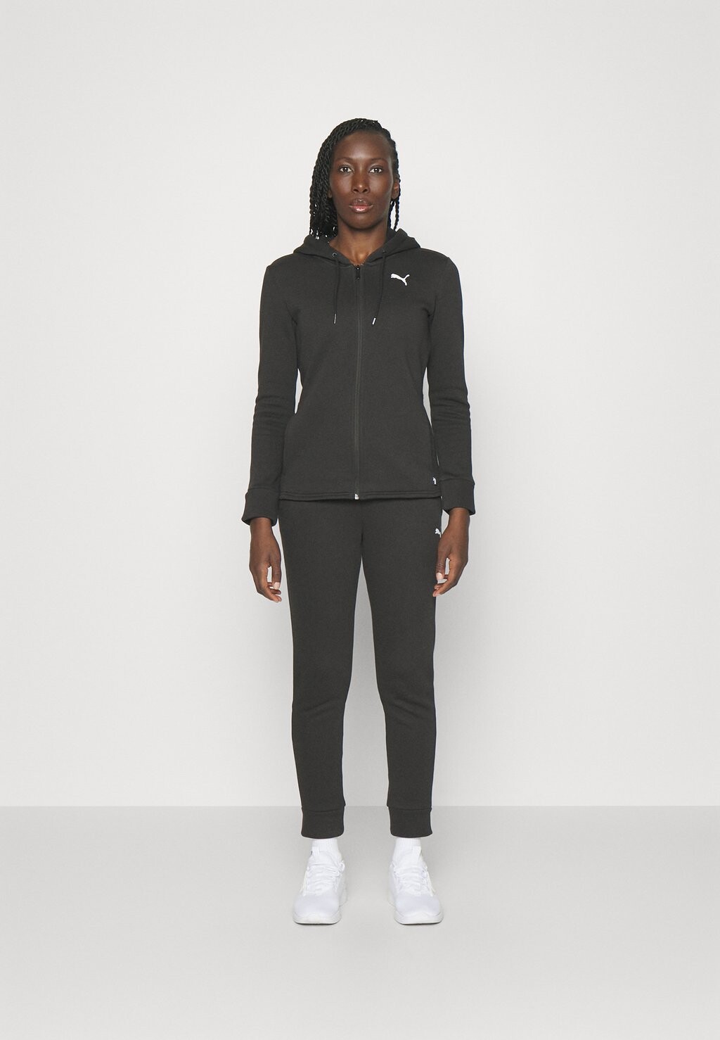 

Спортивный костюм Puma, черный