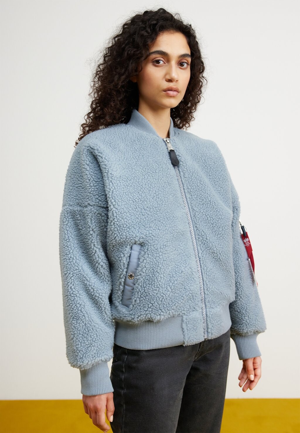 

Куртка Alpha Industries MA-1 VF TEDDY WMN, цвет grey blue