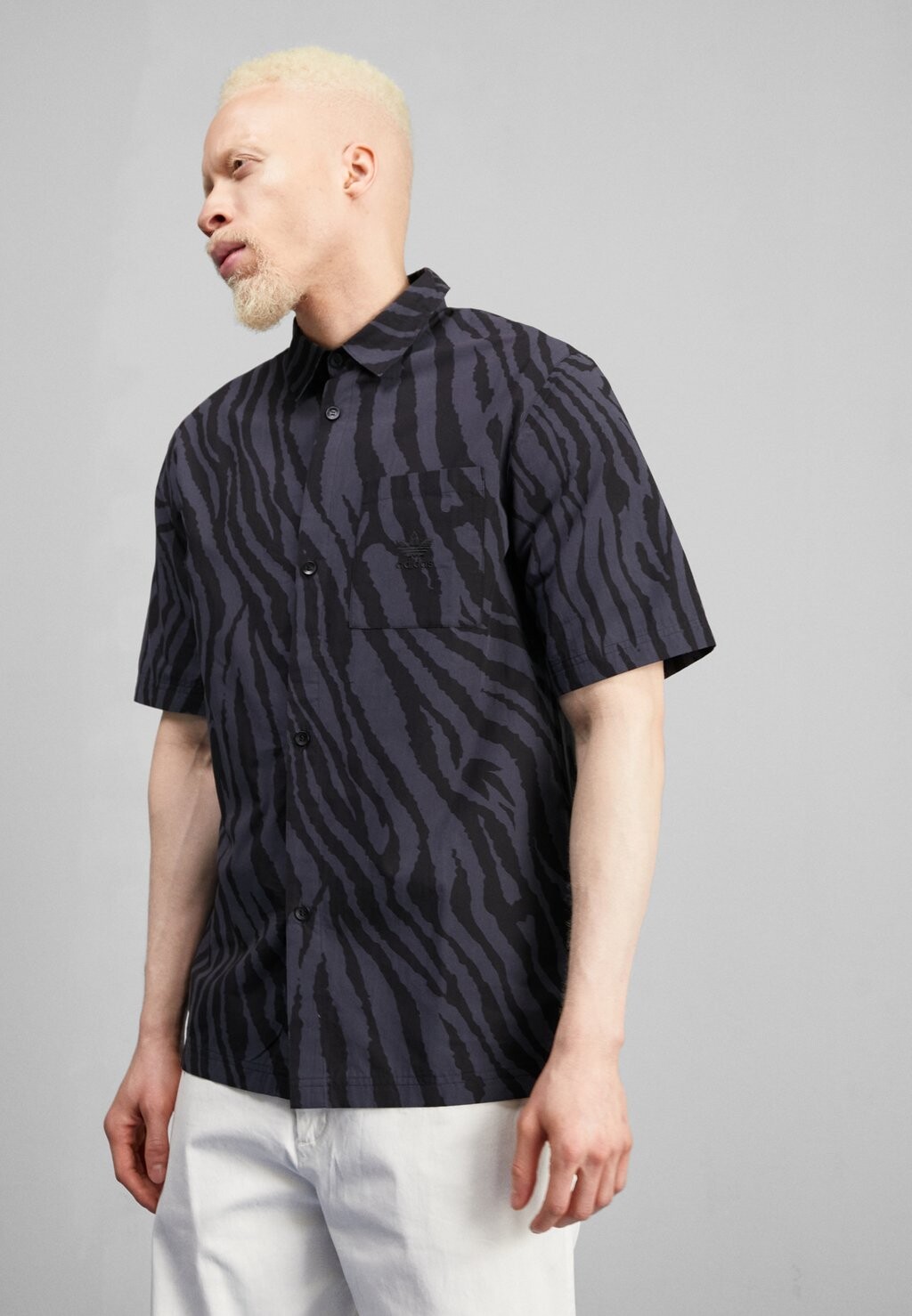 

Рубашка Animal Graphics adidas Originals, черный