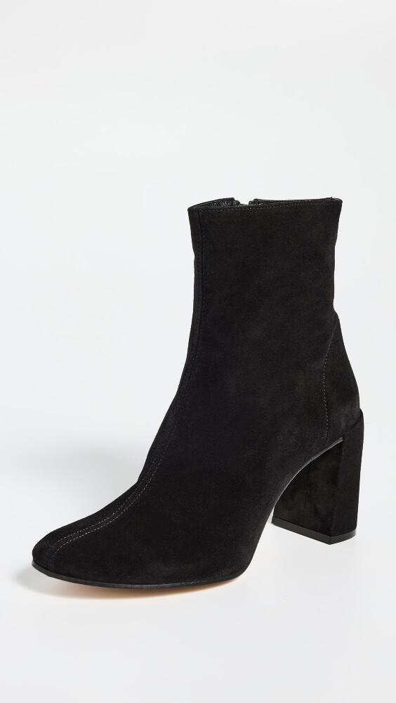 

Ботинки BY FAR Vlada Black Suede Leather Booties, черный