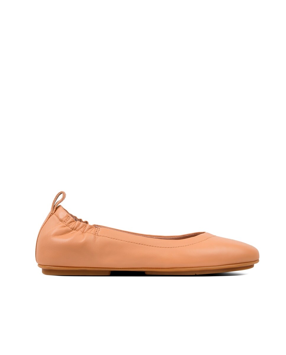 

Женские балетки из кожи натуральных цветов FitFlop