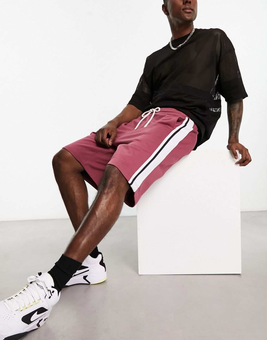

Бордовые шорты из джерси оверсайз с боковыми краями ASOS DESIGN