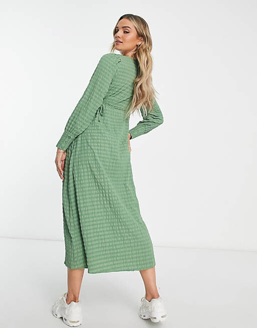 

Зелёное фактурное платье миди Vero Moda Maternity