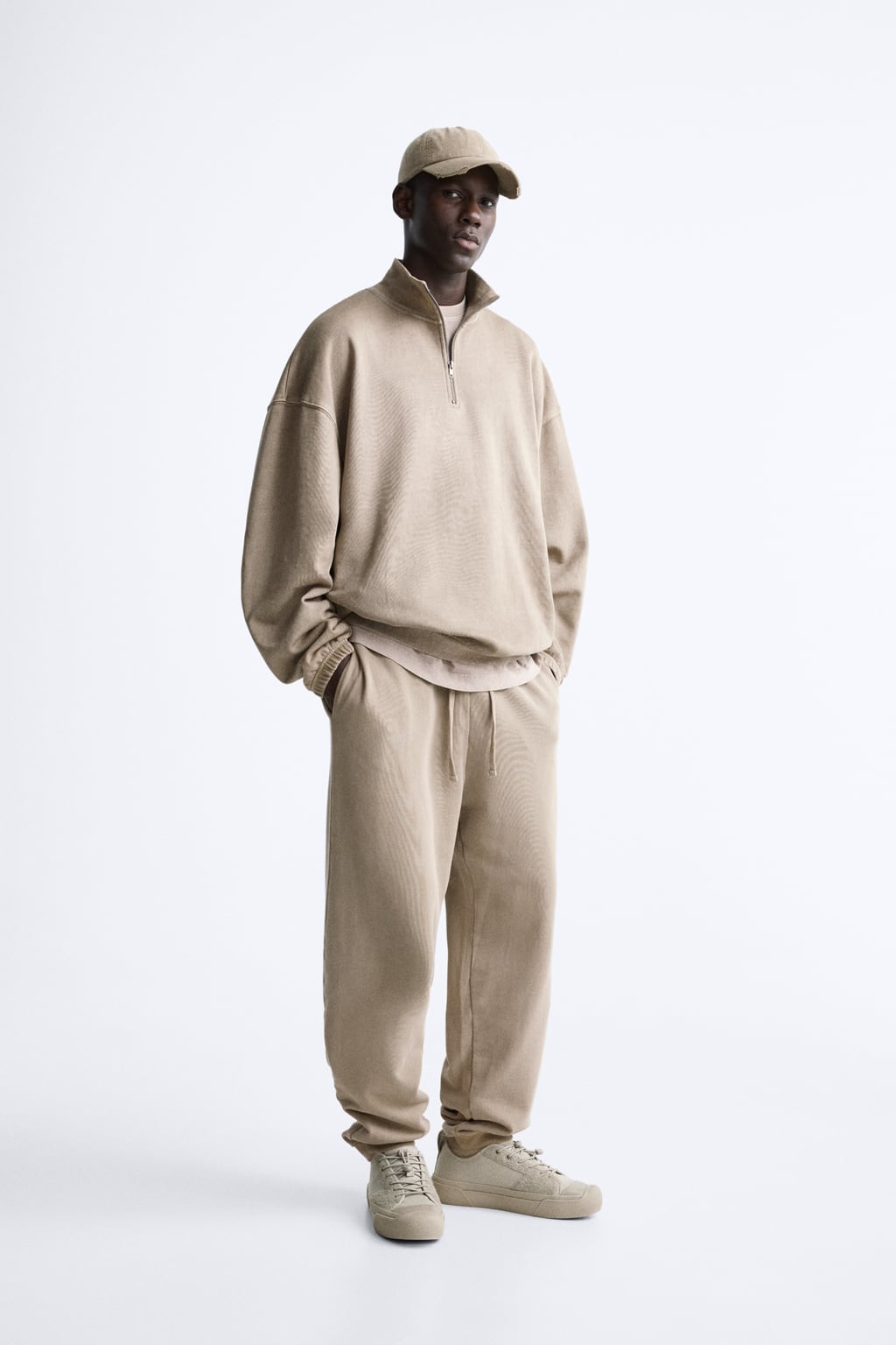 

Джоггеры оверсайз ZARA, бежевый