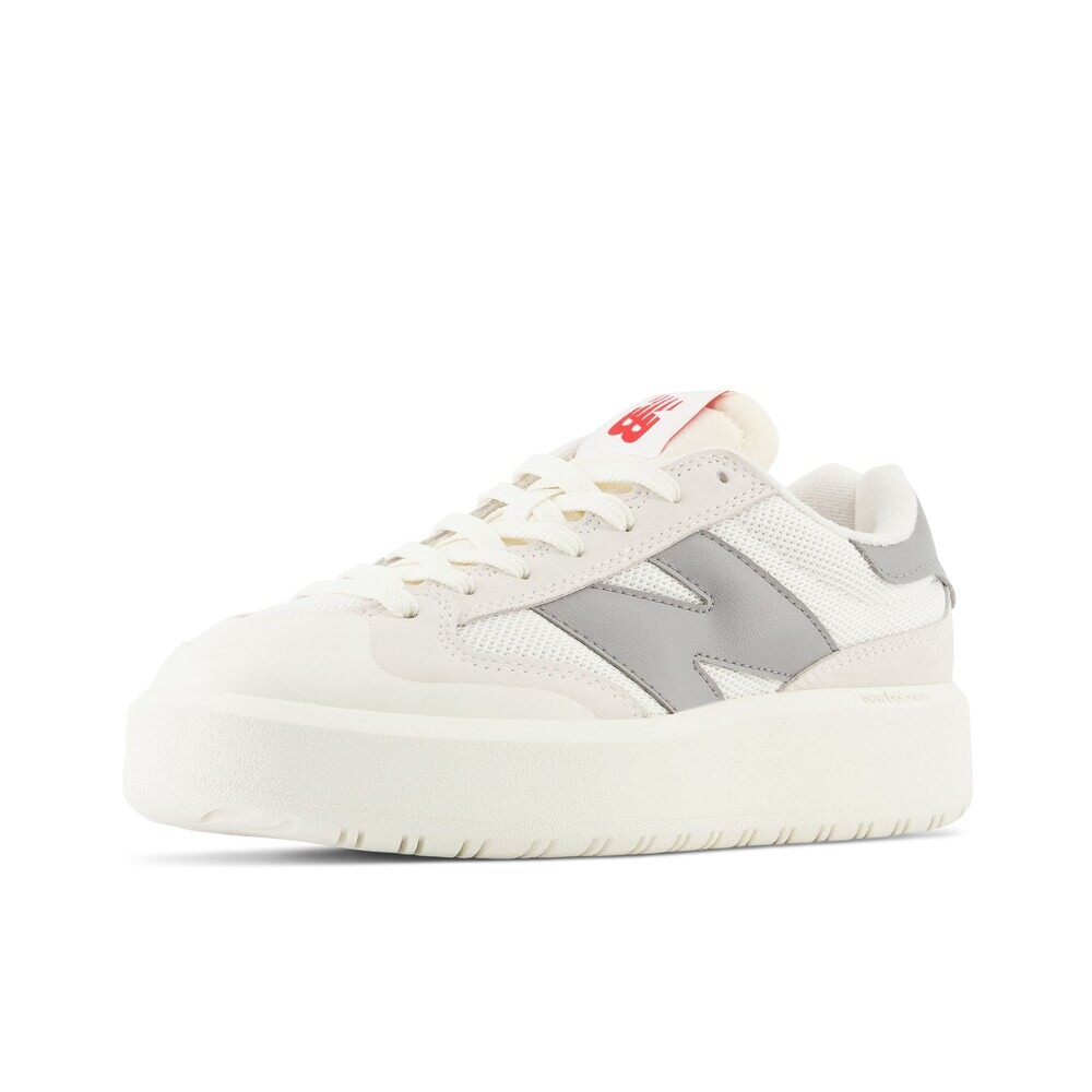 

Кроссовки New Balance CT302, экрю