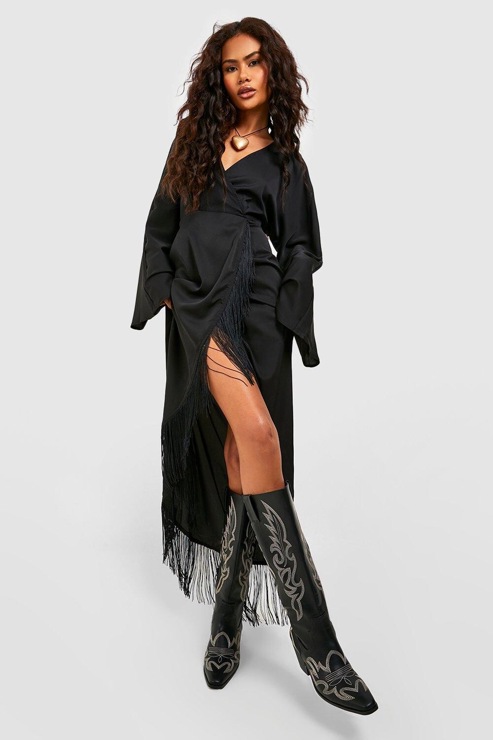 

Платье макси с кисточками и запахом Boohoo, черный