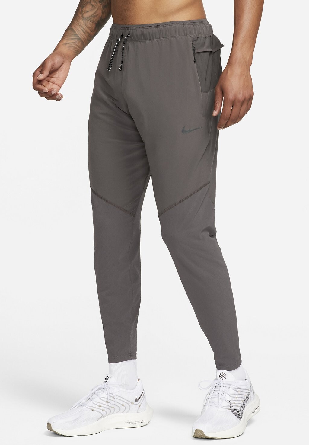 

Спортивные брюки Nike