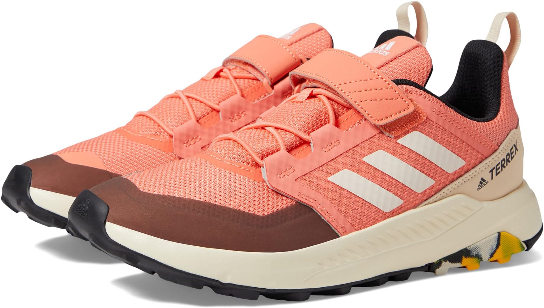 Походная обувь Terrex Trailmaker Hiking Shoes adidas, цвет Coral Fusion/Wonder White/Solar Gold