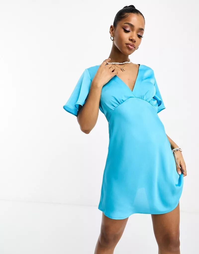 

Синее атласное платье мини Stradivarius