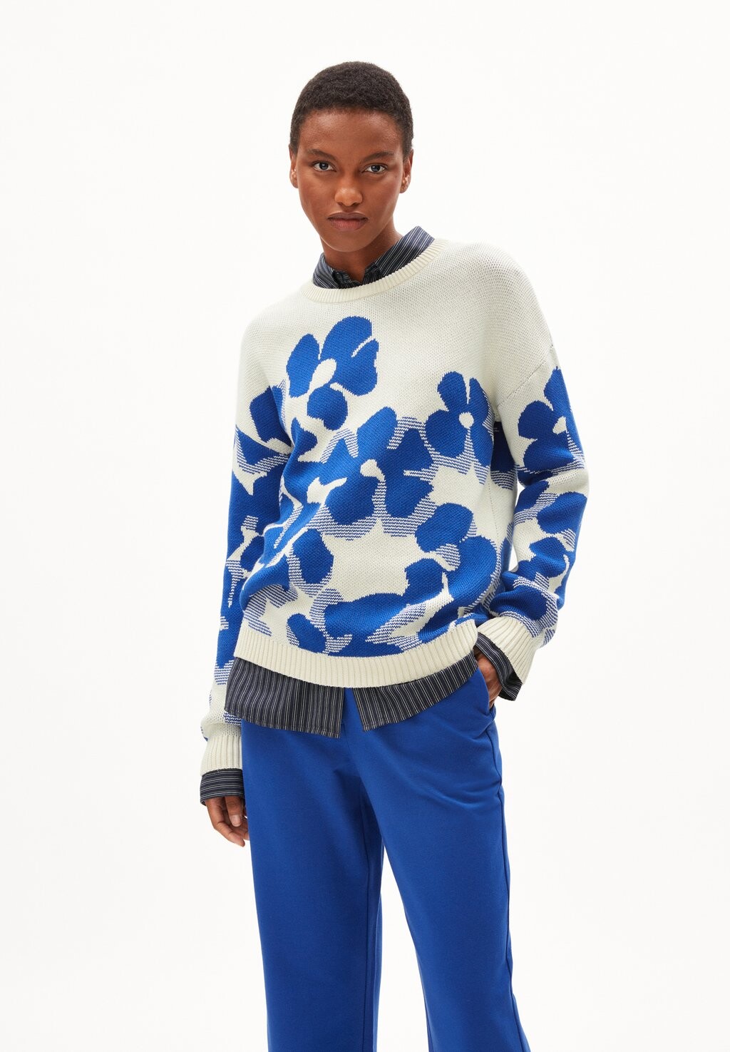 

Свитер вязаный OLESSYAA AQUA FLORAL ARMEDANGELS, цвет oatmilk dynamo blue