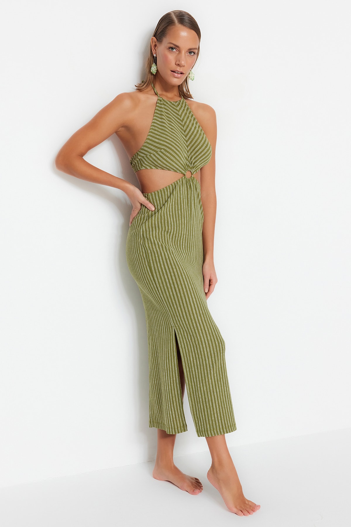 Платье Trendyol пляжное с аксессуарами, зеленый